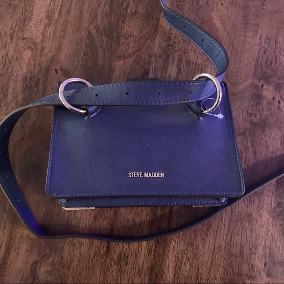 Steve Madden Belt Bag - Picture 3 of 4